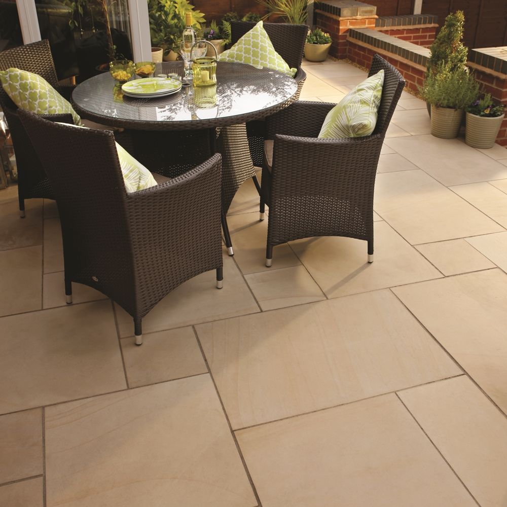 Bradstone Smooth Natural Sandstone Paving Ivory