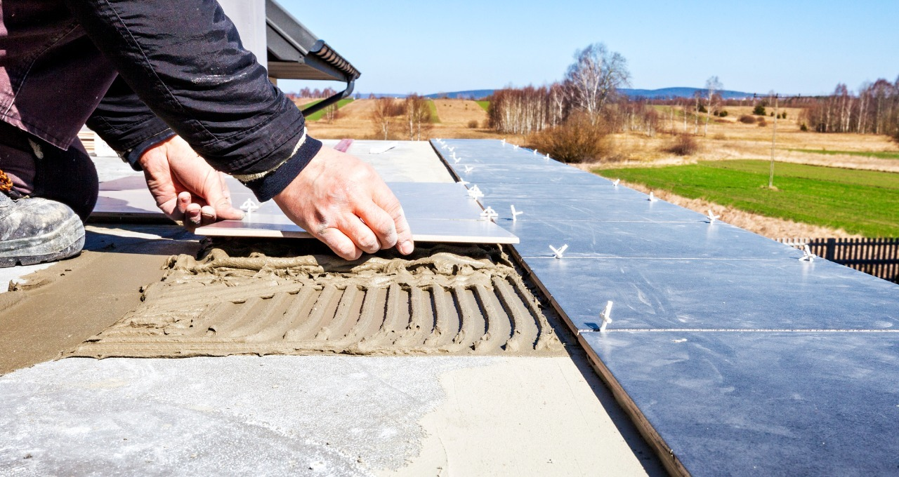 How to Lay Paving Slabs on Concrete