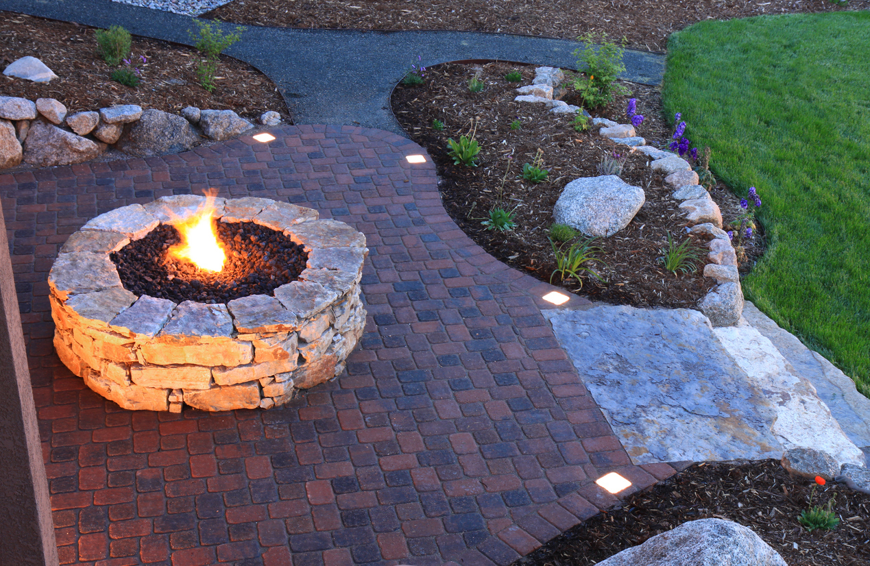 Concrete vs Porcelain vs Natural Stone Paving: Differences and Benefits